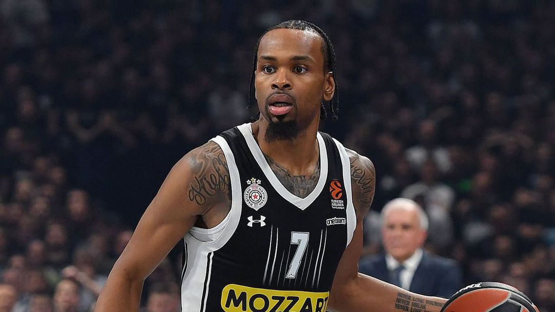 ФИБА наложи трансферно ембарго на Партизан