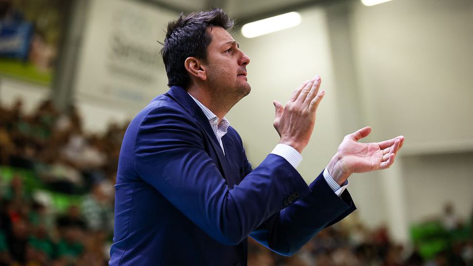 Димитър Ангелов ще е старши треньор на Левски