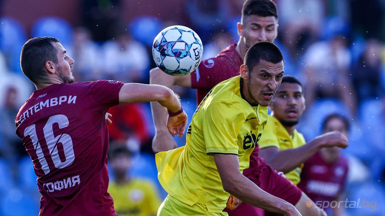 Нападателят на Монтана Владислав Цеков претърпя успешна операция на носа