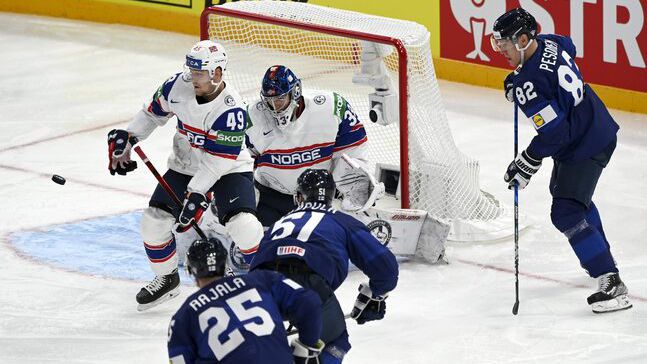 Финландия записа изразителна победа на старта на световното първенство по хокей на лед