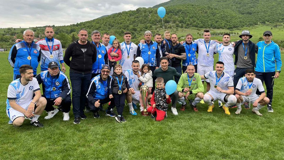 Мишо Александров връчи златните медали на победителите в първенството на Лига “Монтана”