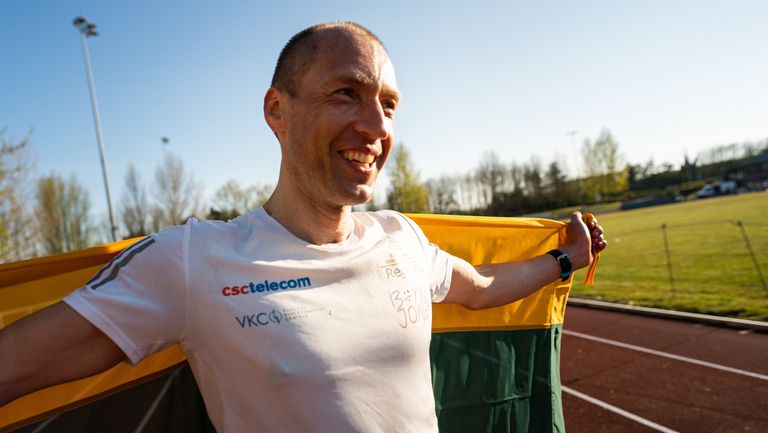 Ултрамаратонецът Александър Сорокин подобри собствения си световен рекорд на 100