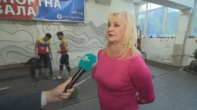 Кристияна Колева на протеста: 11 години само глупости и кражби!