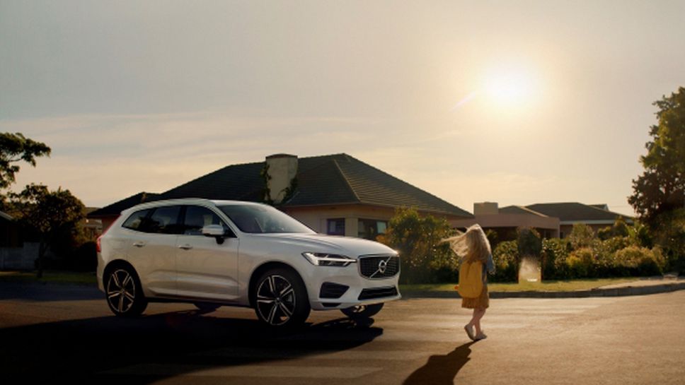 Volvo представя човешката страна на технологиите с вълнуващо видео за новото XC60