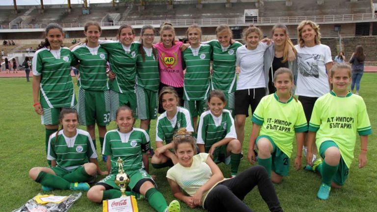 Берое спечели футболен турнир за девойки в Пловдив