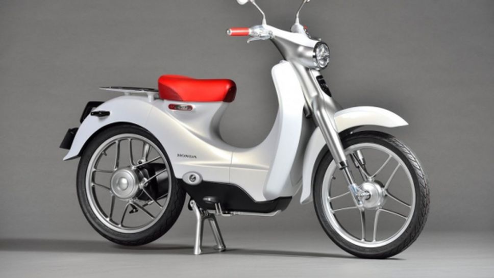 Honda планира пускането на първия си електрически скутер догодина