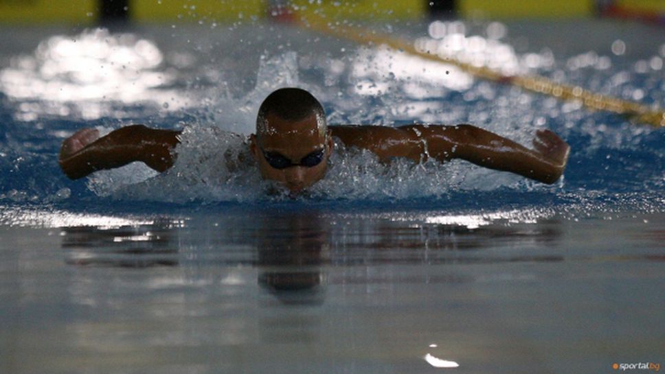 Антъни Иванов със злато на 400 метра свободен стил