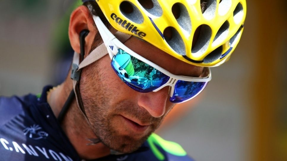 Тур дьо Франс приключи за ветерана Валверде след тежка катастрофа