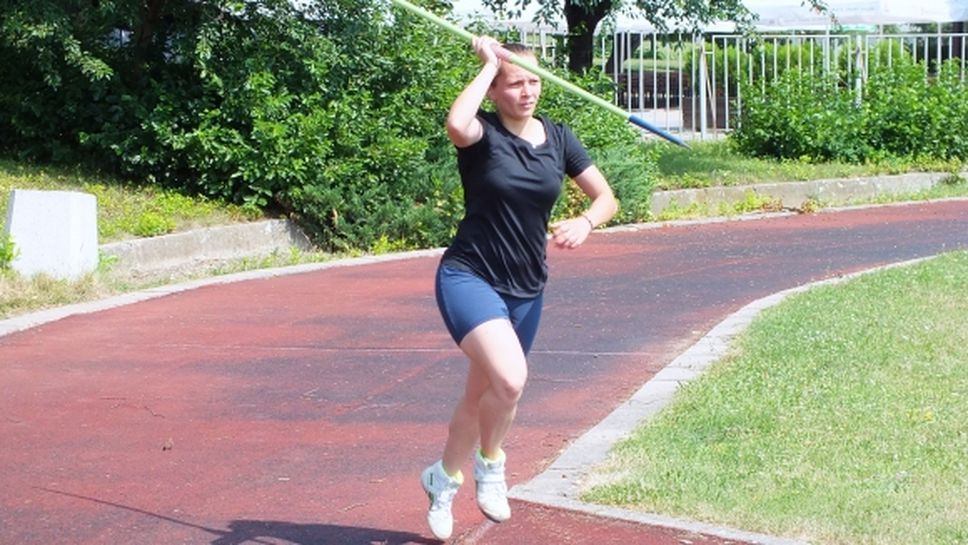 Елена Узунова тръгва с амбиции за злато на Олимпиадата за глухи