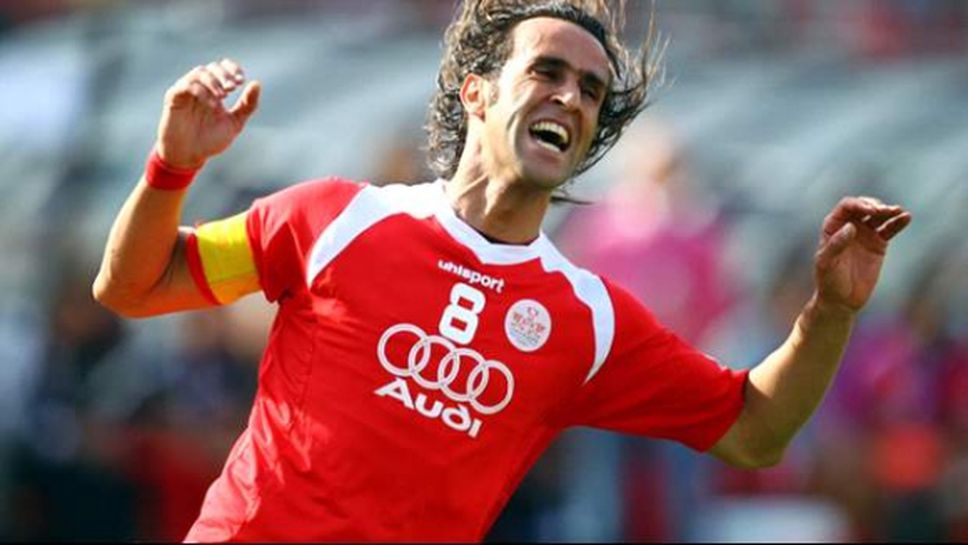 Бивш играч на Байерн Мюнхен призова за отмяна на забраната за жени на стадионите