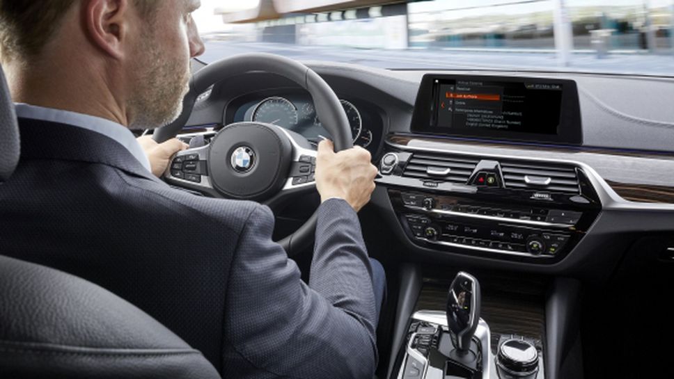 BMW ще интегрира Skype в автомобилите си