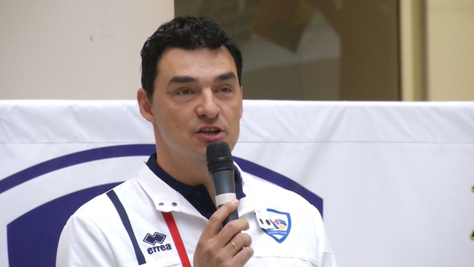 Владо Николов представи отбора на Левски София за новия сезон