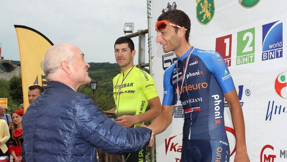 Председателят на НС награди колоездачи в Ловеч