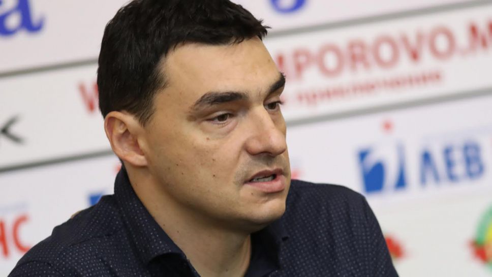 Владо Николов: Няма да строим зала в "Дружба"
