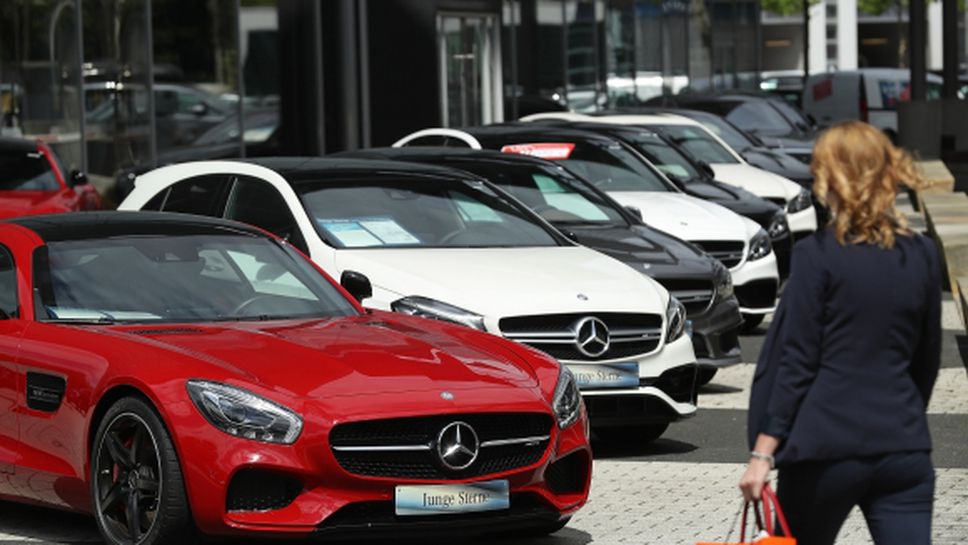 Daimler изтегля милиони автомобили Mercedes от пазара