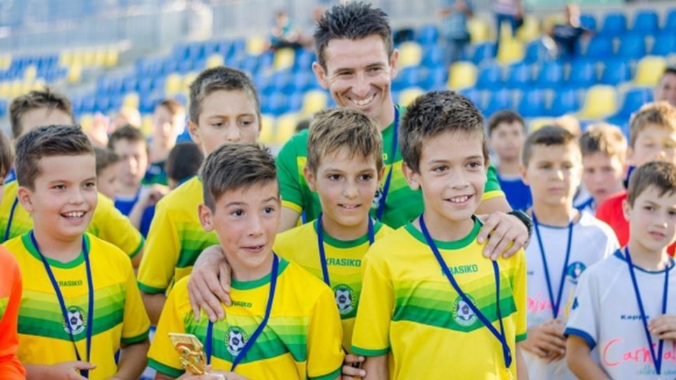 Децата на Добруджа срещат световни футболни грандове на турнир в Москва