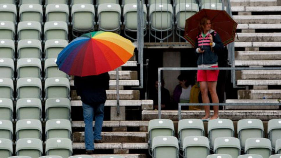 Дъжд прекрати първата среща на Роджър Федерер на турнира в Щутгарт