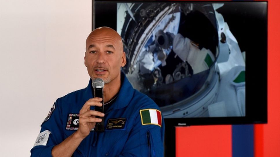 Астронавт надъха Италия за Ибра
