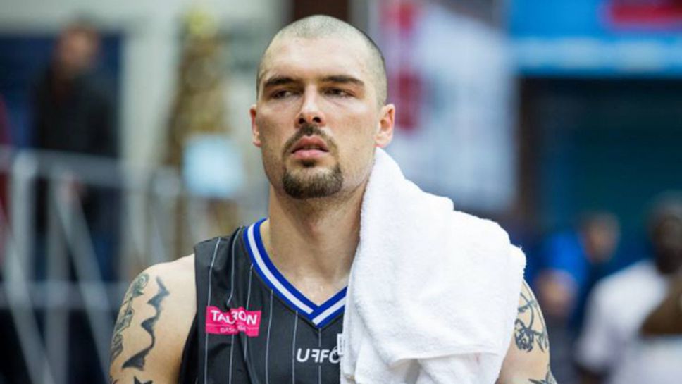 Гларуса за играта, кариерата, семейството и успеха (видео)