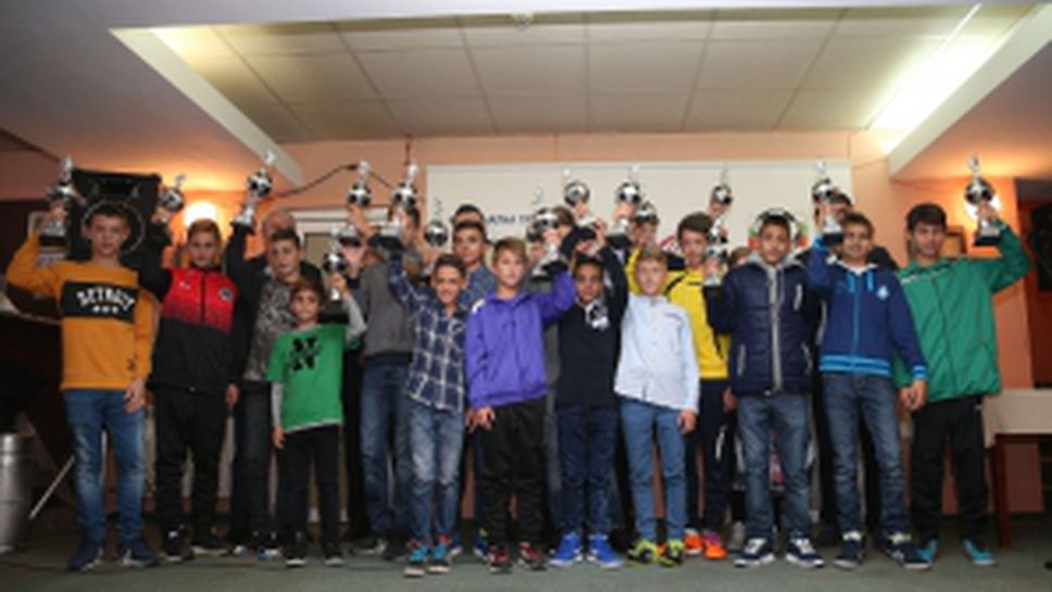 БАПФ и Coca Cola наградиха най-добрите деца за 2015