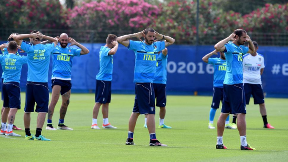 Италия тренира отново без Де Роси и Кандрева
