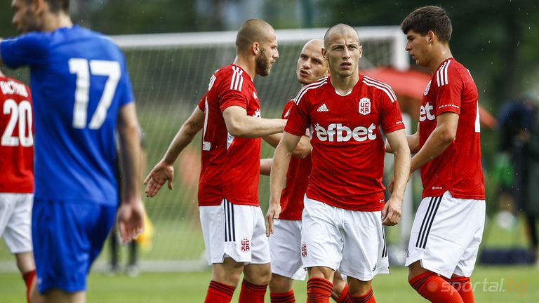  Алекс Колев свети при погром на ЦСКА 1948 над Спартак (Варна) в дебюта на Любо Пенев 