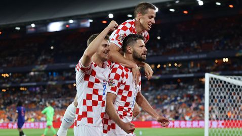 Много драма, голове и продължения пратиха Хърватия на финал и разочароваха Нидерландия