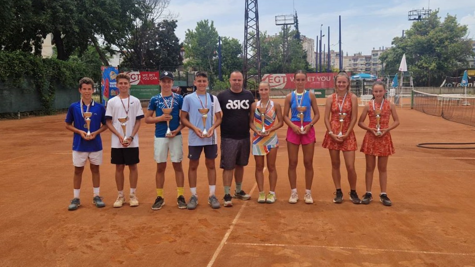 Държавното първенство на открито до 14 г. в Пазарджик излъчи шампионите на двойки