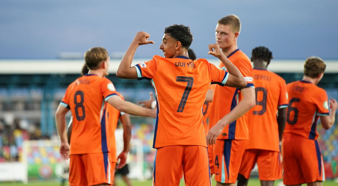Юношите на Нидерландия с класика срещу германските си връстници
