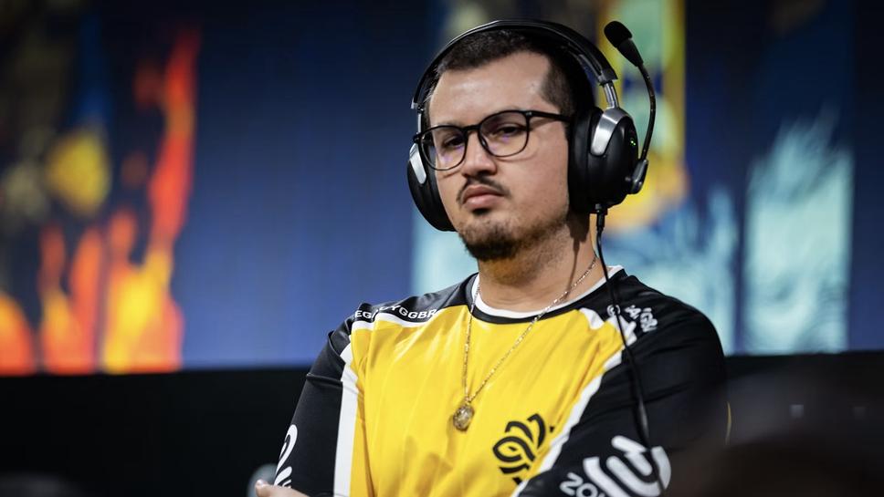 ESL отстрани треньора на Legacy до края на Мейджъра