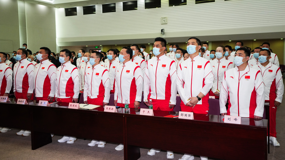 Китай изпраща рекордна делегация в Токио