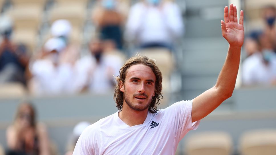 Циципас продължава напред в Хамбург