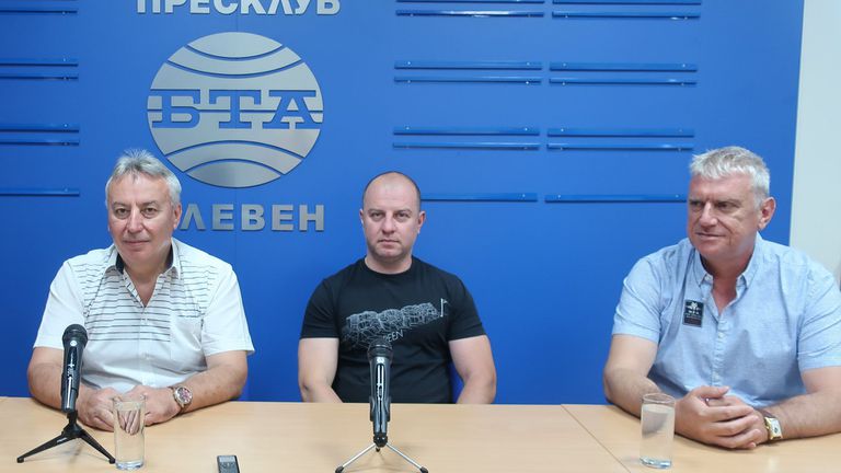 Спартак загуби с 1 4 от Локомотив София на стадион Плевен