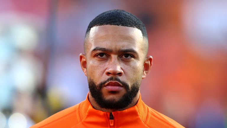 Тотнъм вече привлече един играч от Барселона в лицето на