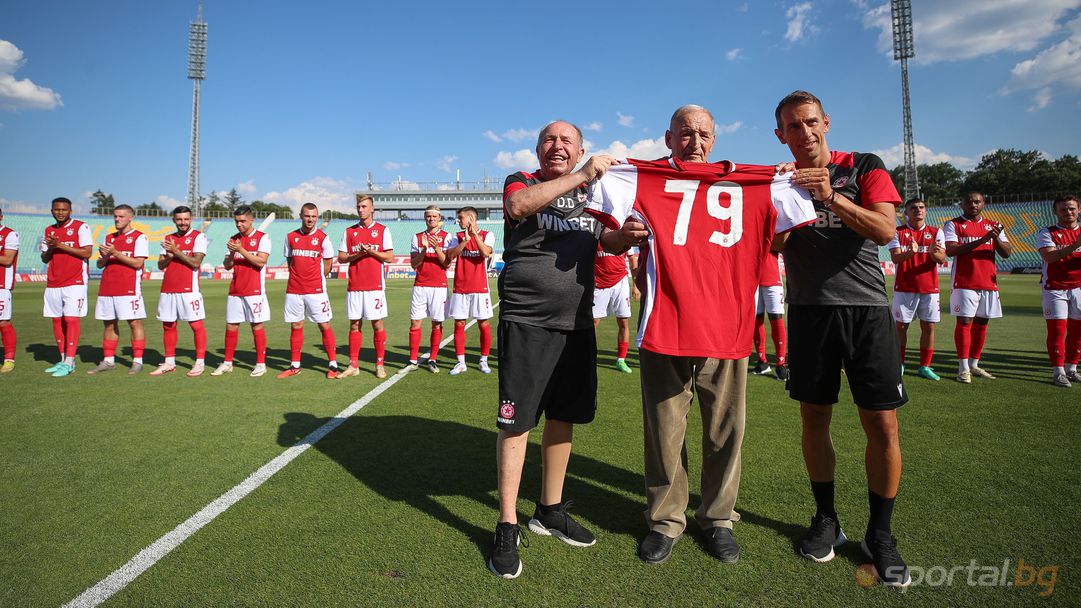 ЦСКА призова феновете да дойдат с 30 минути по-рано зa мача в събота заради голямо събитие