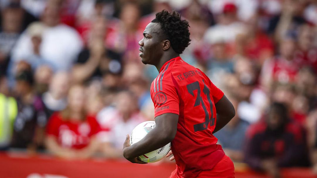 Байерн продава младок в Англия