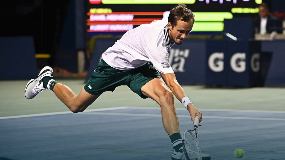 Даниил Медведев се класира на полуфинал на турнира в Торонто