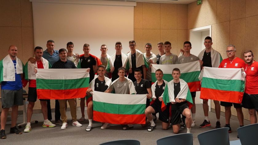Традицията продължава! Волейболните национали до 19 г. с урок по българска история преди СП  🇧🇬🏐