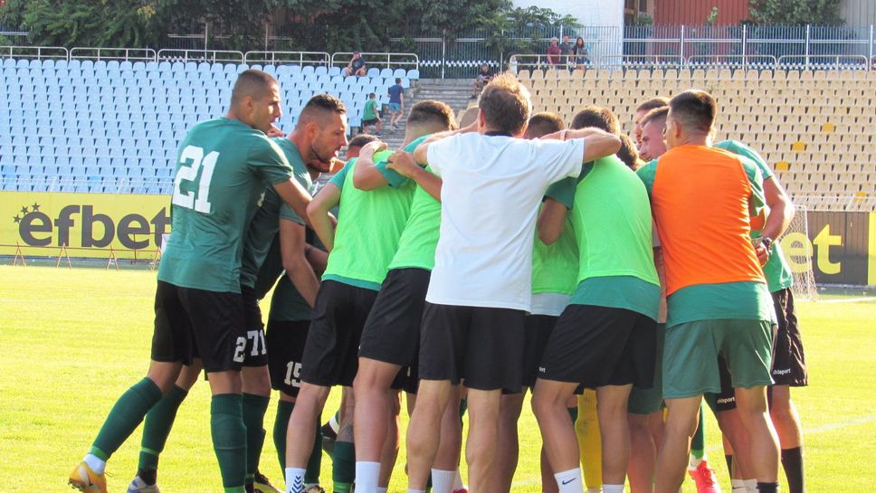 Нефтохимик с първа победа след драма в добавеното време