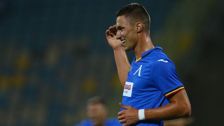  Анди Краев взе номера на Наско Сираков 