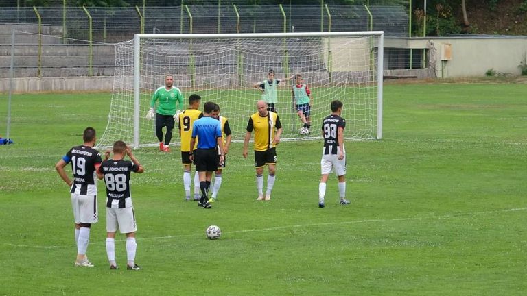 Утре Локомотив Мездра приема Боруна Царева ливада Двубоят е от