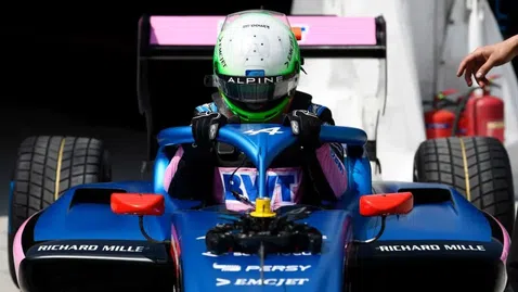 Никола Цолов мина едно място напред след финала