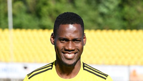 Добруджа задържа защитник