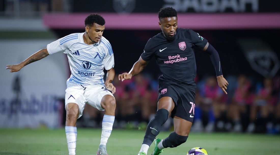 Убедителен "син" триумф! Сабах крачи, а Левски "лети" в Баку, наред е АЗ Алкмаар