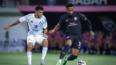 Убедителен "син" триумф! Сабах крачи, а Левски "лети" в Баку, наред е АЗ Алкмаар