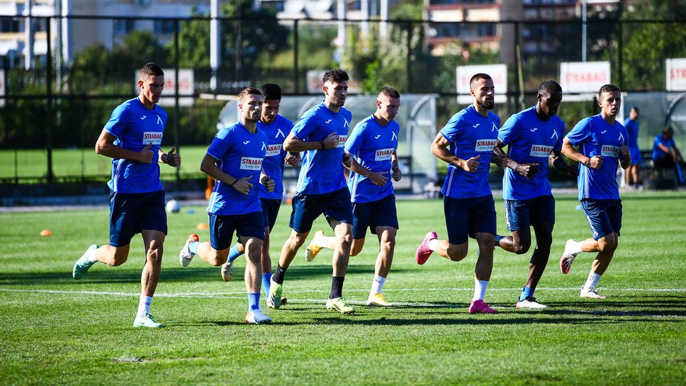 Тренировка на Левски преди домакинството на ЦСКА 1948