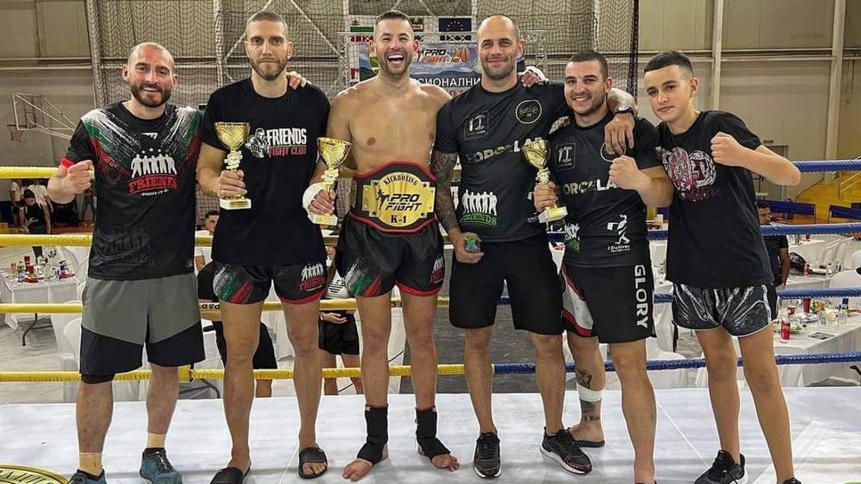 Зрелищни битки в пълната "Неврокоп Арена"