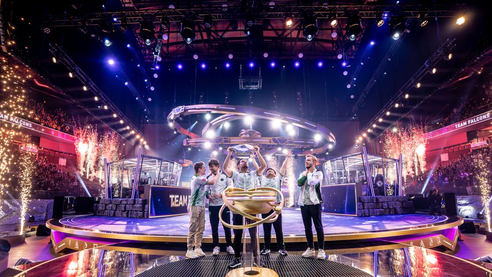 Team Falcons достигна до върха на Dota 2 спечелвайки най големия