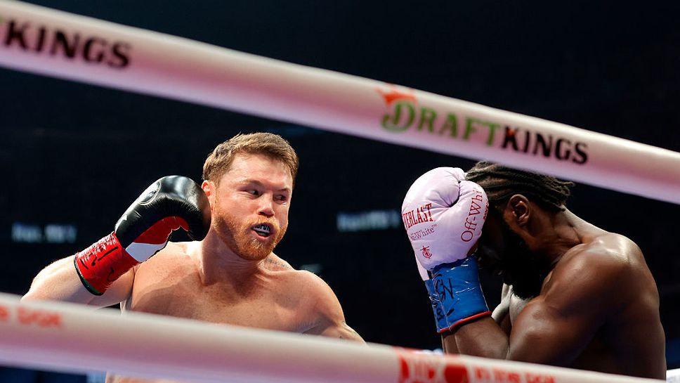 Терънс Крауфорд показа класа и надигра Канело