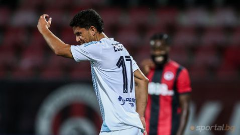  Левски стъпи самичък на върха след драма на 